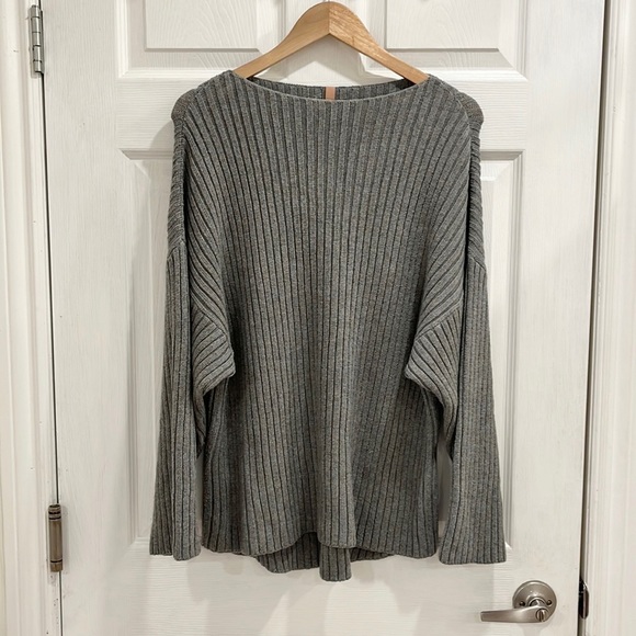 LUNYA Cozy Pima Alpaca Cotton Grey Pullover Sweater - Picture 3 of 13